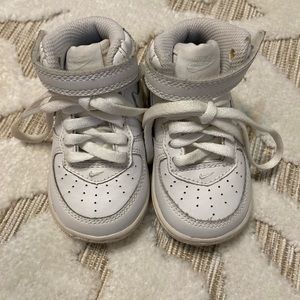 Nike Baby Unisex Shoes Size 4C